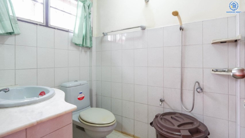 ทาวน์เฮ้าส์มือสองย่านนนทบุรี ซอย วงศ์สว่าง15 บางซื่อ บ้านสวยพร้อมเข้าอยู่ เนื้อที่ 21 ตร.ว. ฟังก์ชัน 2 ห้องนอน 2 ห้องน้ำ (แถมเครื่องปรับอากาศ 2 เครื่อง)  บนทำเลติดถนนวงศ์สว่าง เชื่อมต่อถนน รัตนาธิเบศร์ ใกล้รถไฟฟ้า "สถานีวงศ์สว่าง"